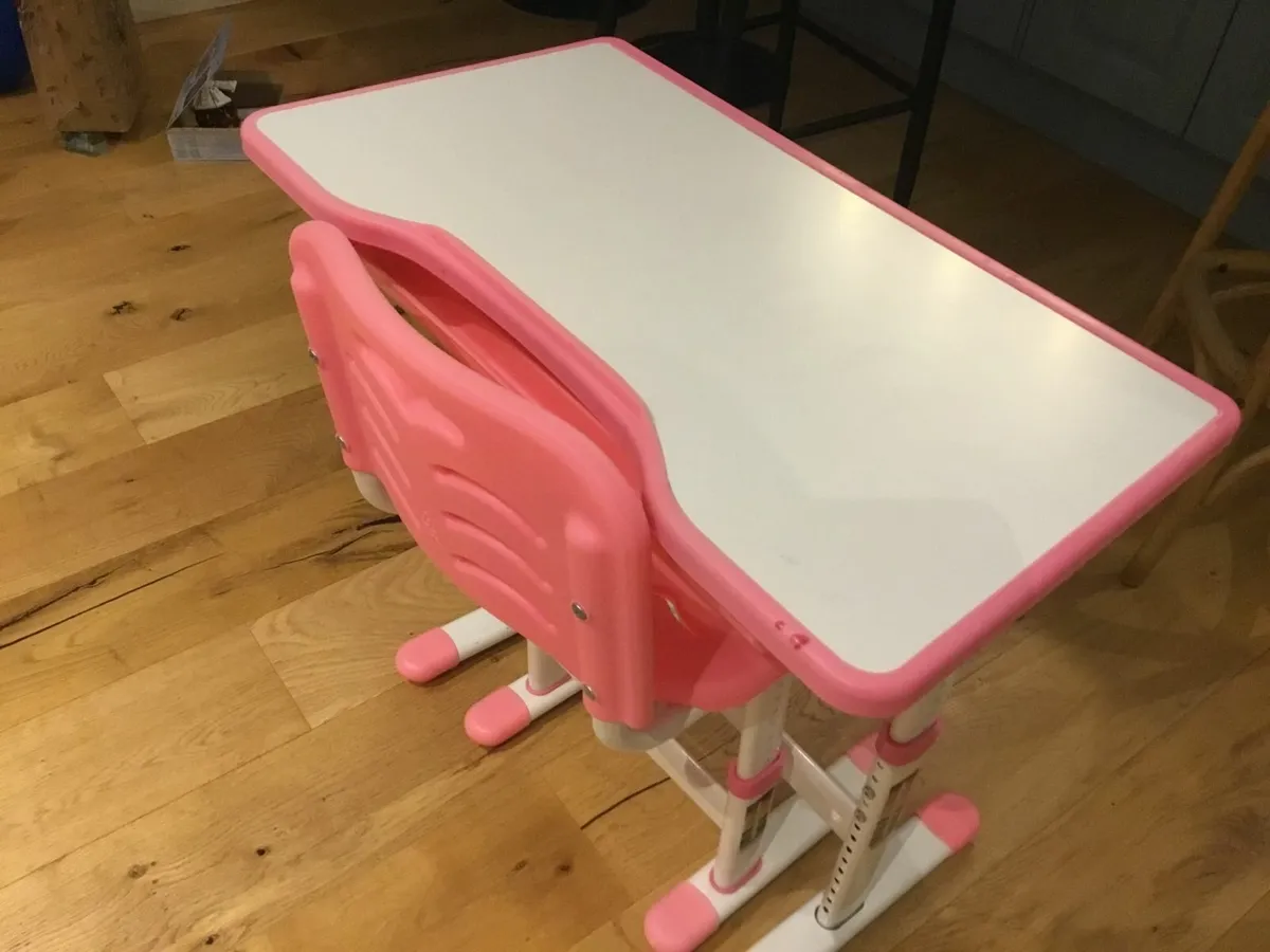 Kids Desk and Chair - Image 1