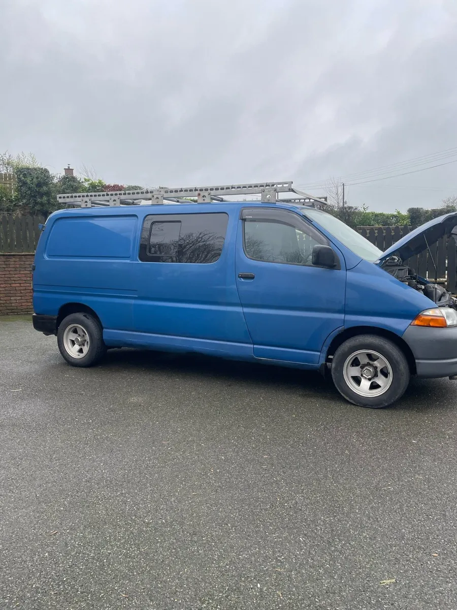 Toyota Hiace D4D - Image 1