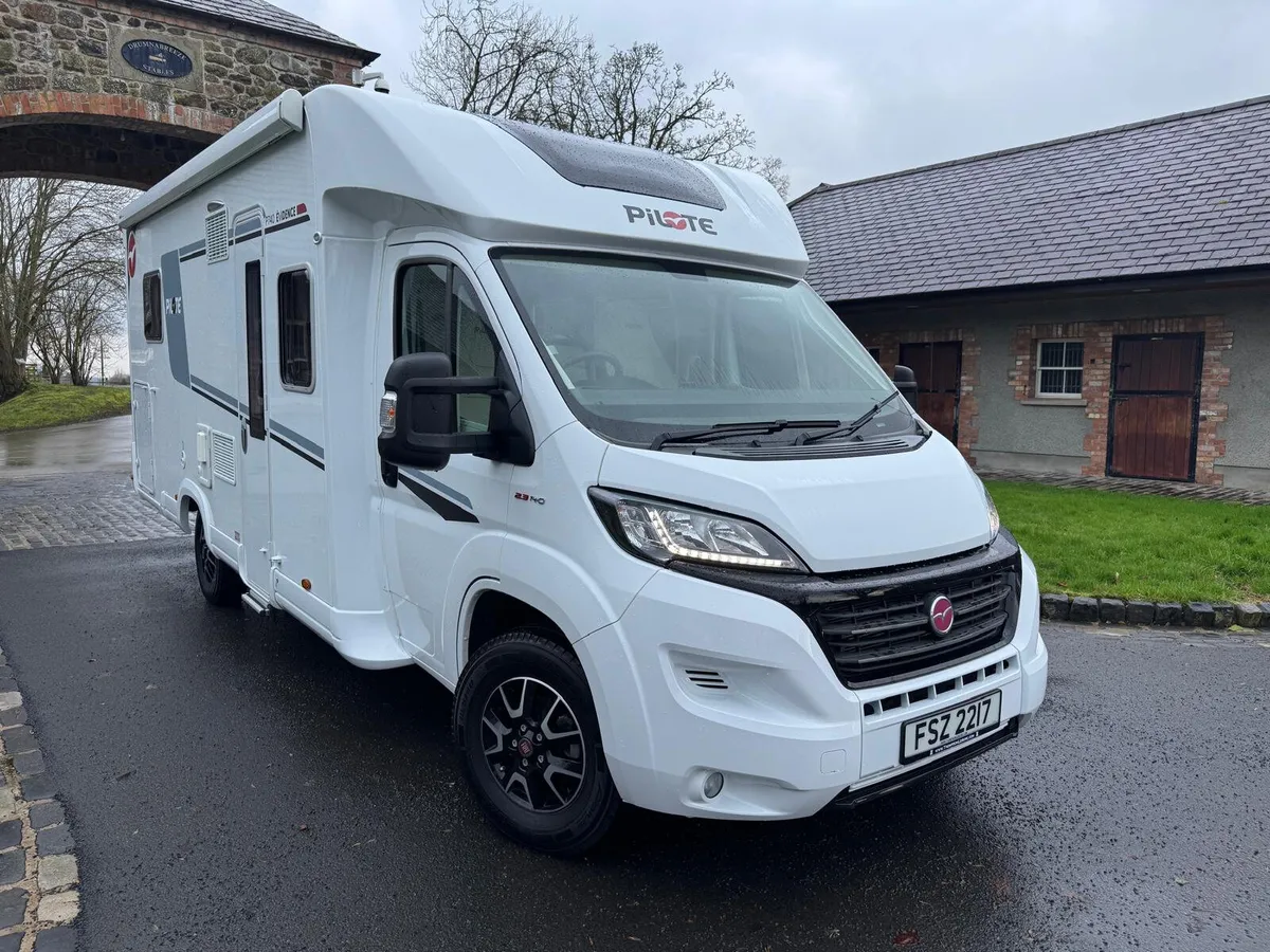 Pilote P740 Evidence - Automatic - Image 2