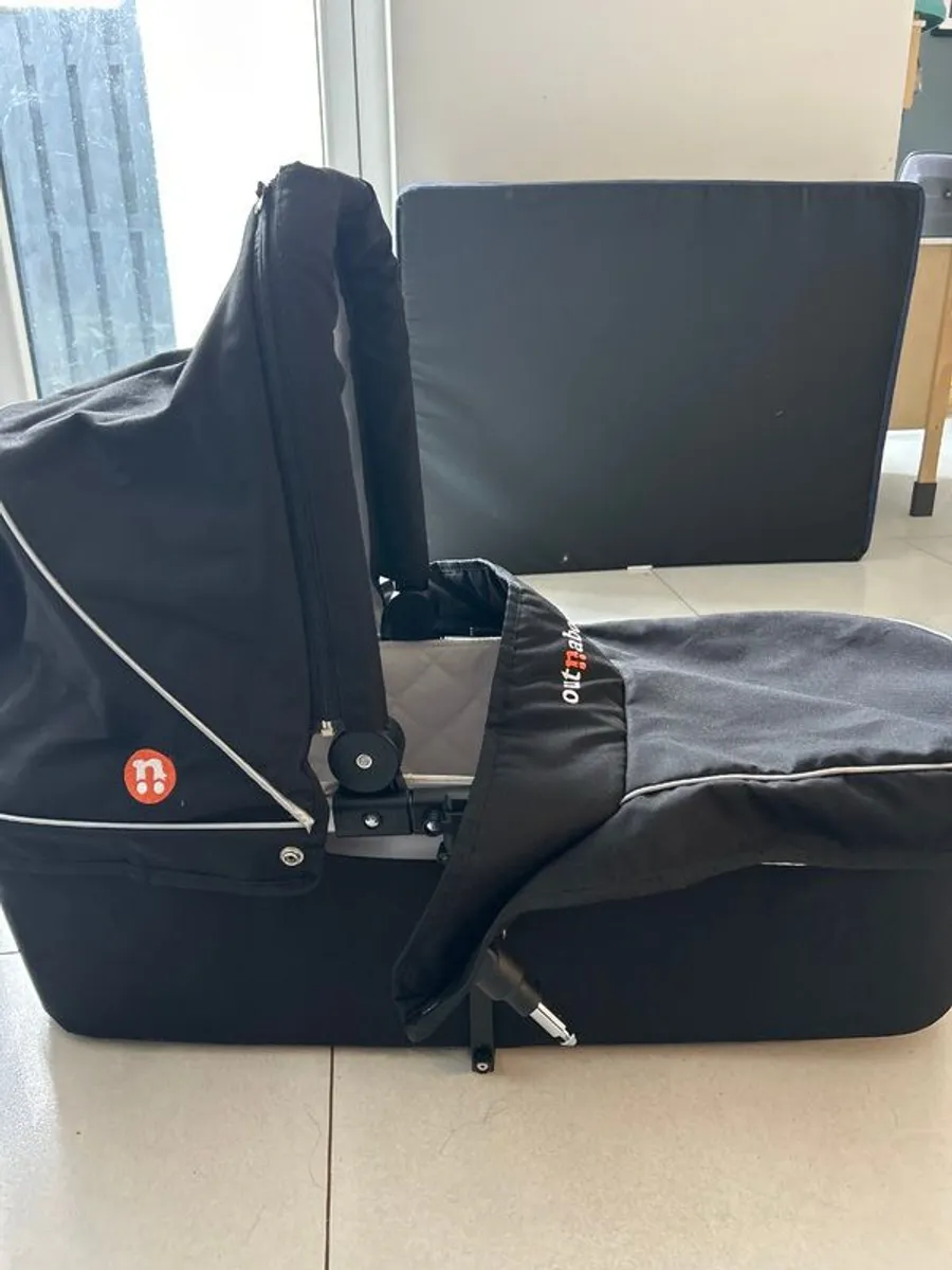 Outnabout Bassinet & Double Buggy Adapter - Image 1