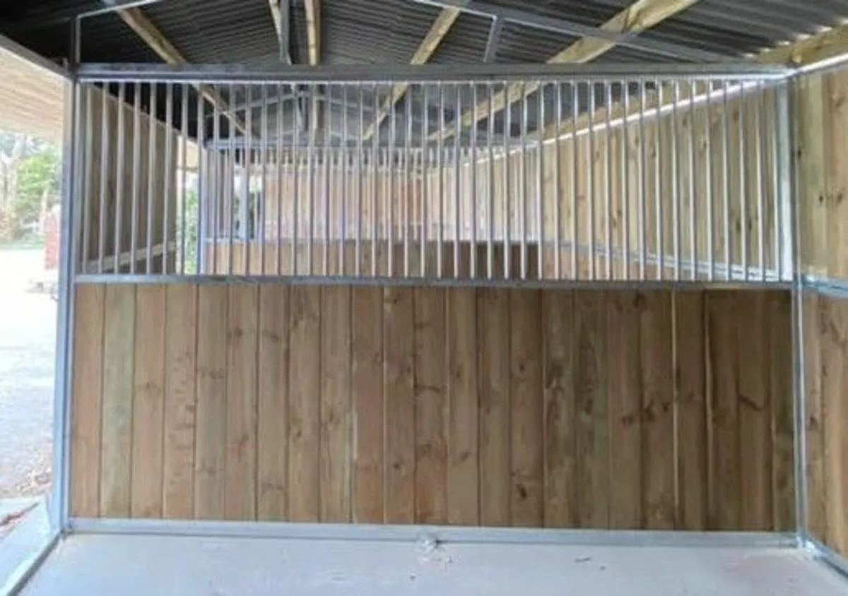 Internal Equestrian Stables - 3 stables bundle - Image 2