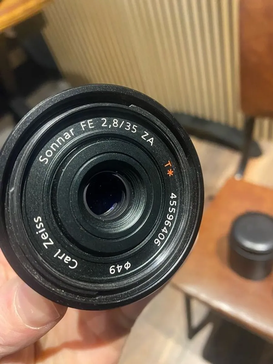 Sony Zeiss 2.8/35 - Image 1