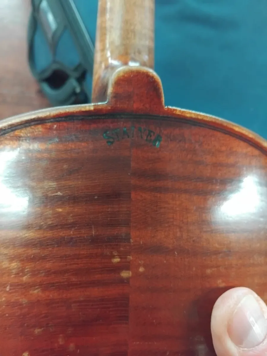Vintage Fiddle - Image 3