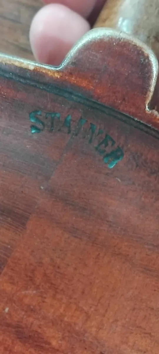 Vintage Fiddle - Image 4