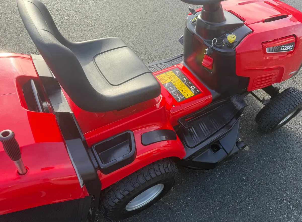 AS NEW RIDE ON MOWER - Image 4