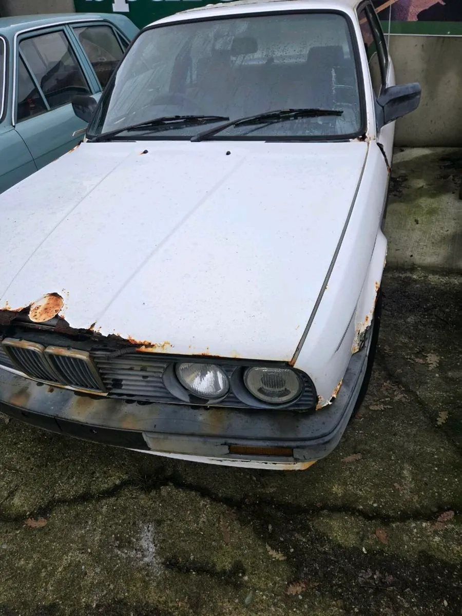 Bmw e30 - Image 1