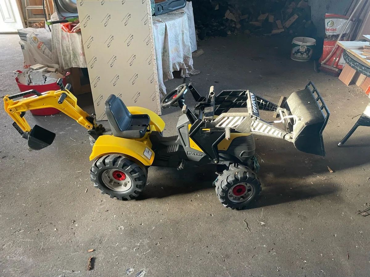 Tractor & Trailor For Sale - Image 1