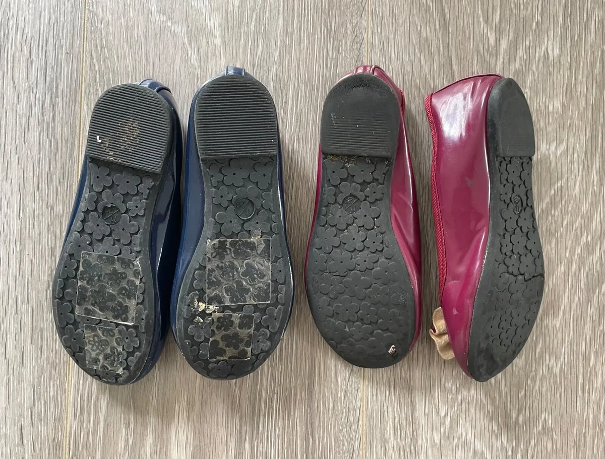 Girls Ballerina Pumps: Size 11 - OR 1 PAIR FREE - Image 2