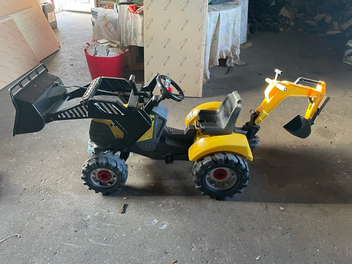 Tractor & Trailor For Sale - Image 2