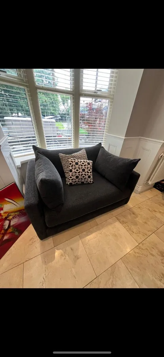 Couch & 1 seater, both very big. - Image 2