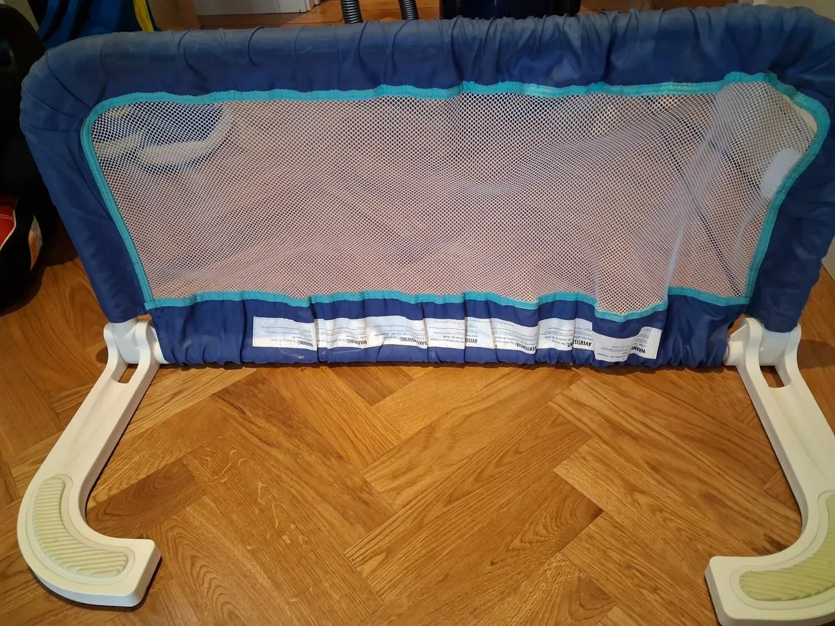 Childs bedside rail, portable - Image 1