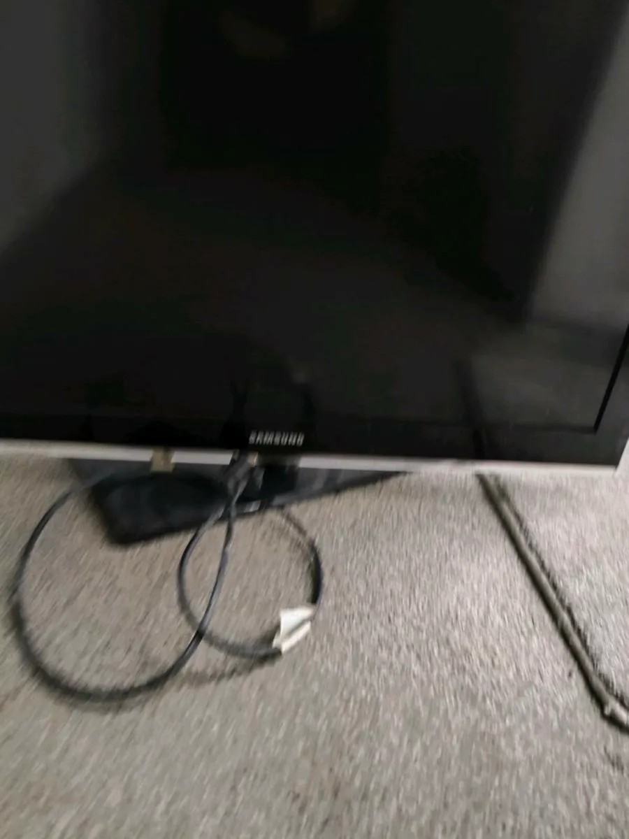 Samsung 32 Inc working perfect ,20 euro - Image 3