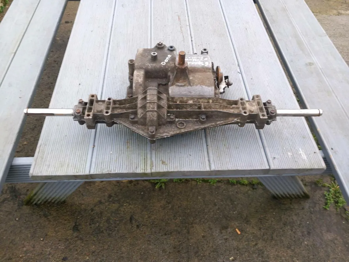 Countax/Westwood manual transmission - Image 3