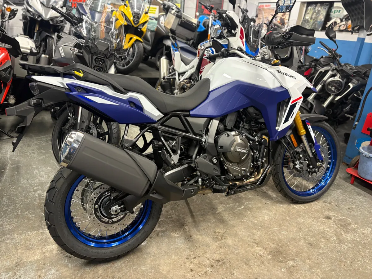 2026 Suzuki DL800DE. - Image 3