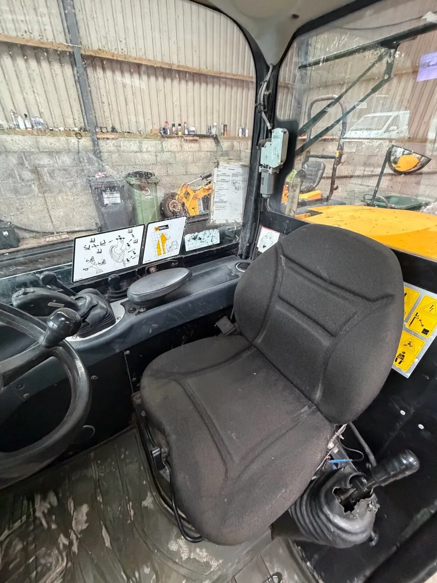 2018 JCB 520-40 - Image 2