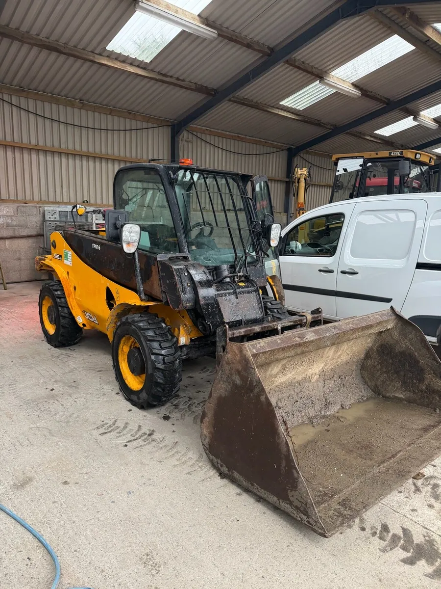 2018 JCB 520-40 - Image 1