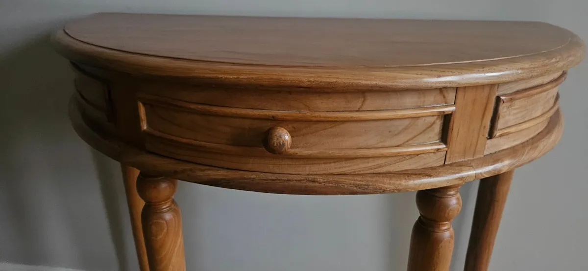 Hall table - Image 1