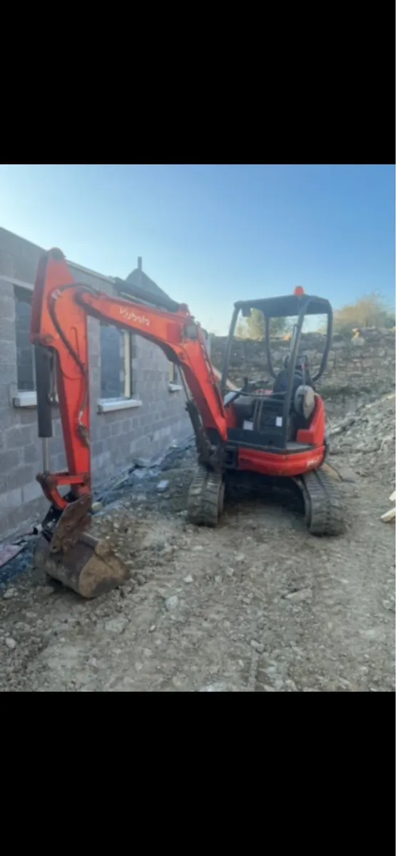 Digger hire - Image 1