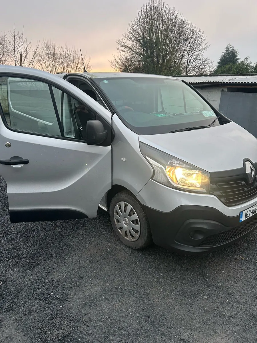 Traffic van - Image 2