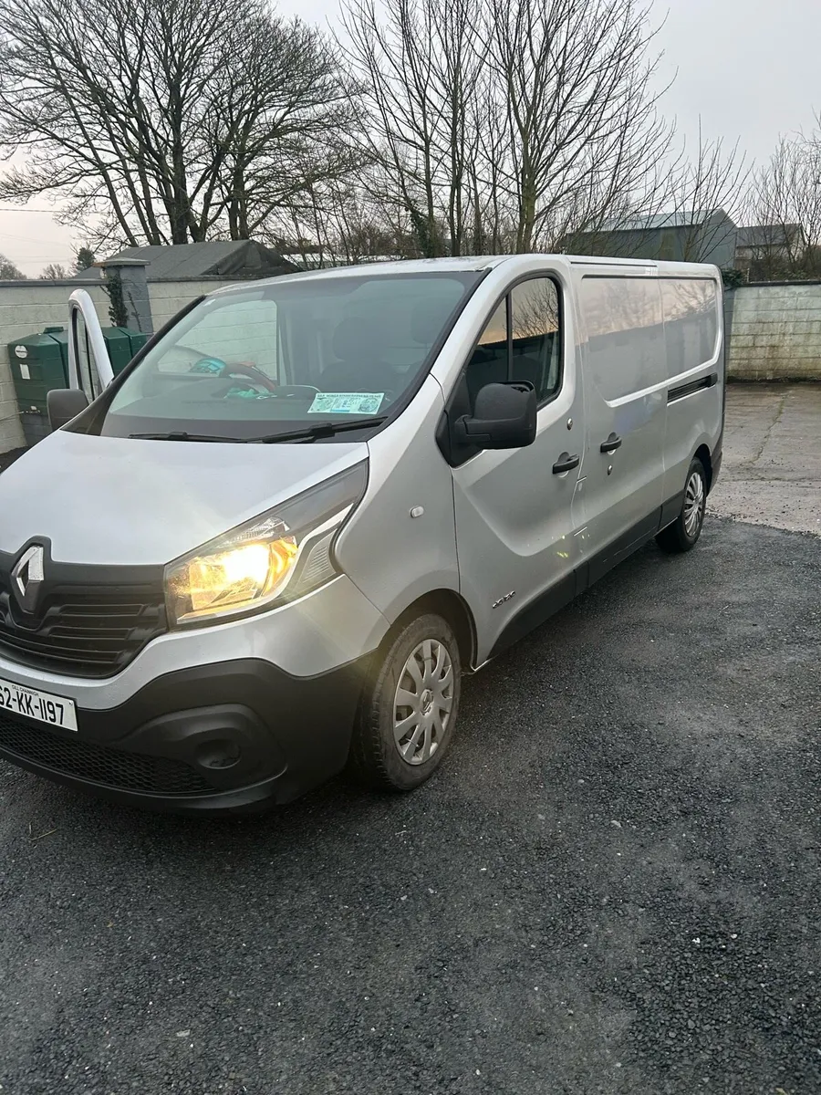 Traffic van - Image 1