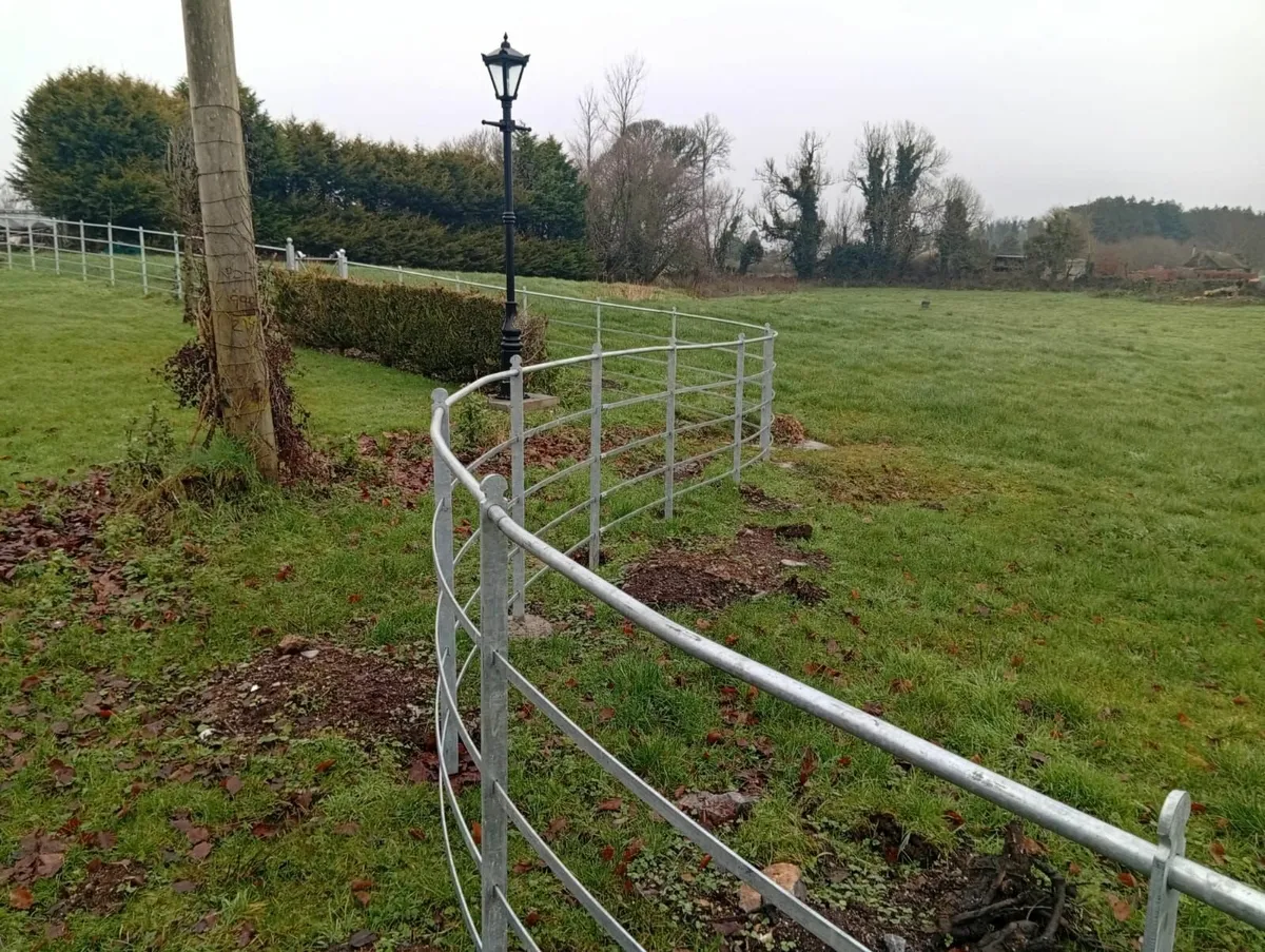 Estate fencing - Image 2