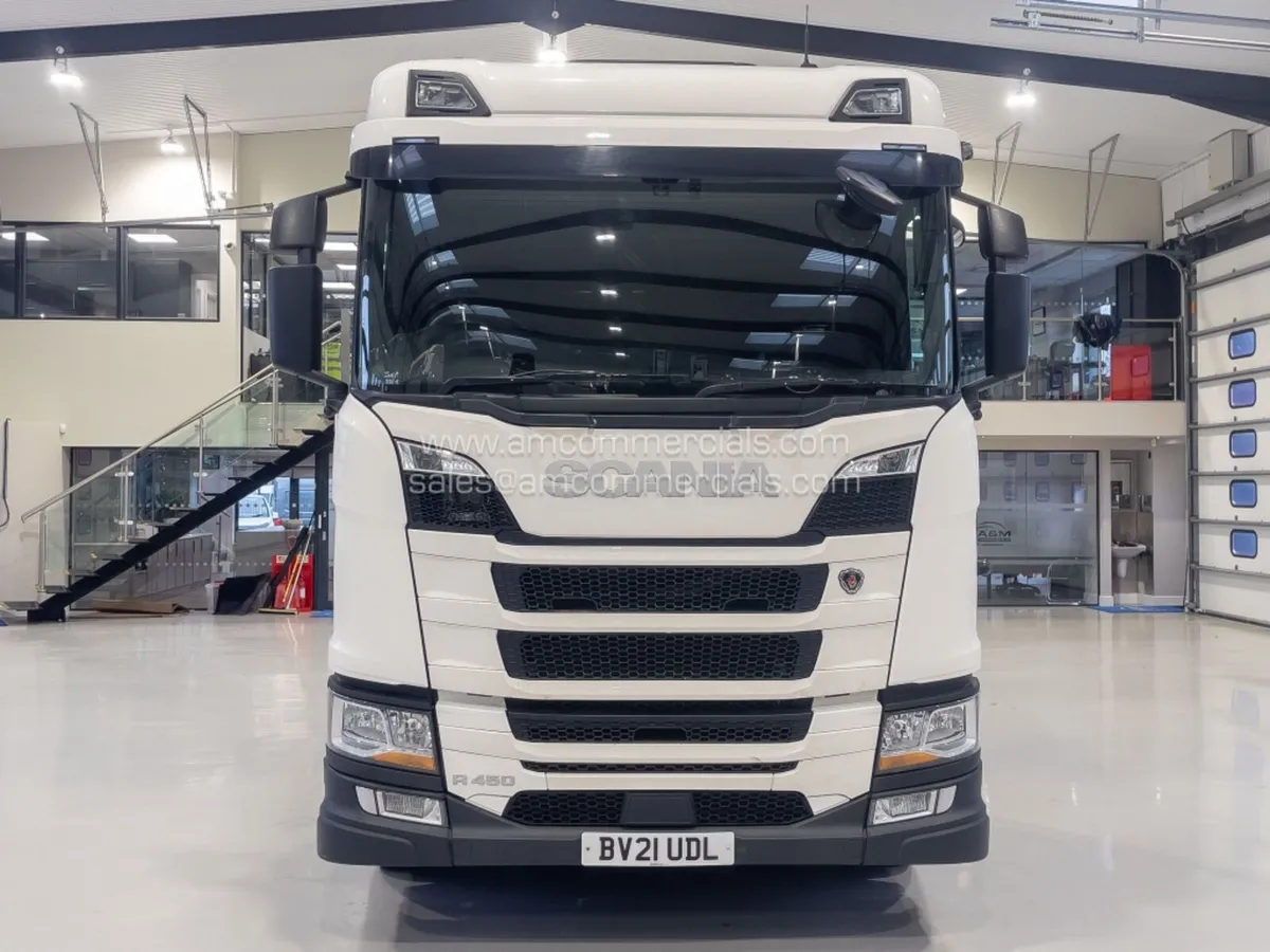2021 (21) SCANIA R450 6X2 LOW CAB - Image 2