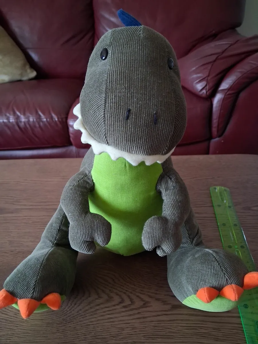 Dinosaur soft toy - Image 1