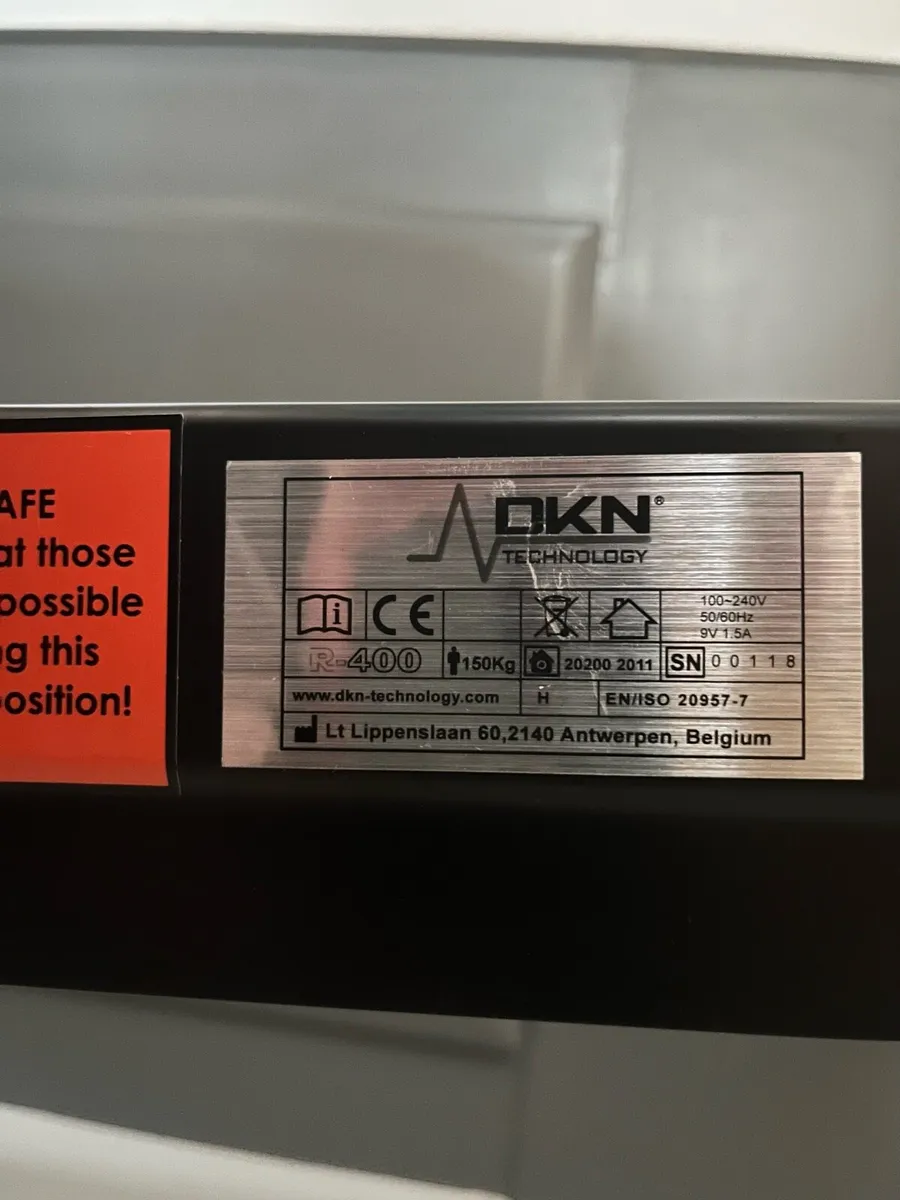 DKN Technology R-400 Rowing Machine - Image 3