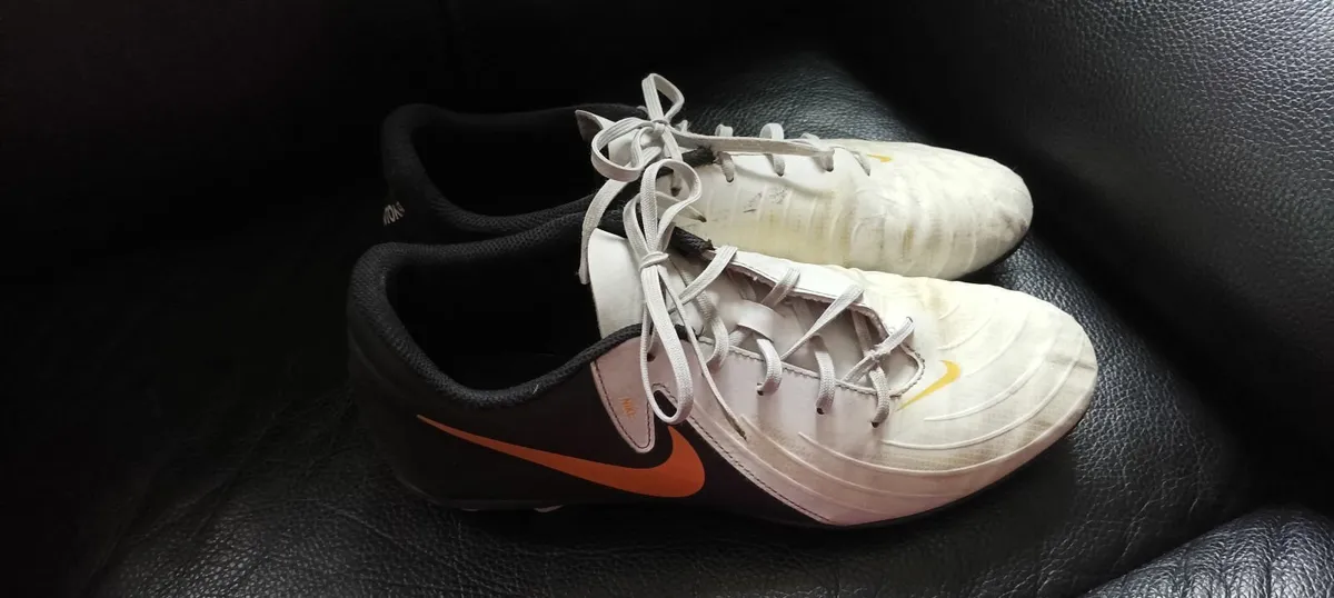 Football Boots - Image 4