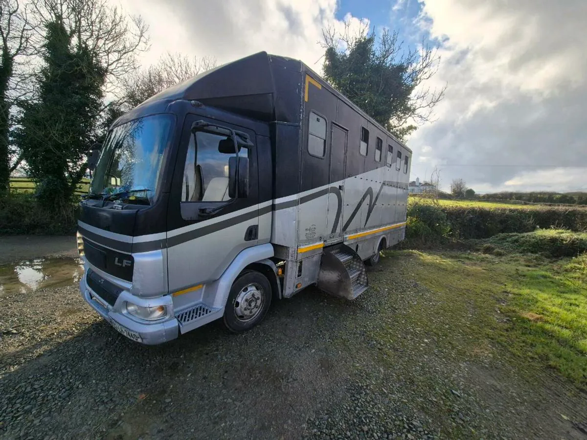 Horse Truck 7.5 t - Image 1