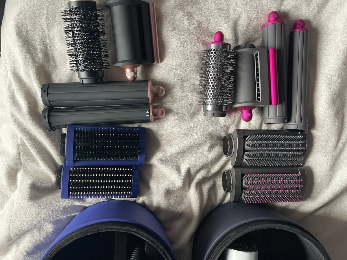 Dyson Airwrap and Hairdryer - Image 4