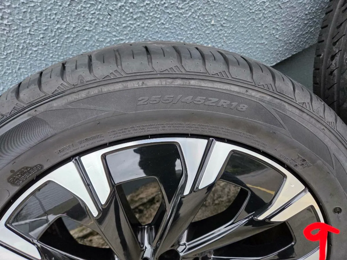 Mercedes Benz Alloys V Class - Image 4