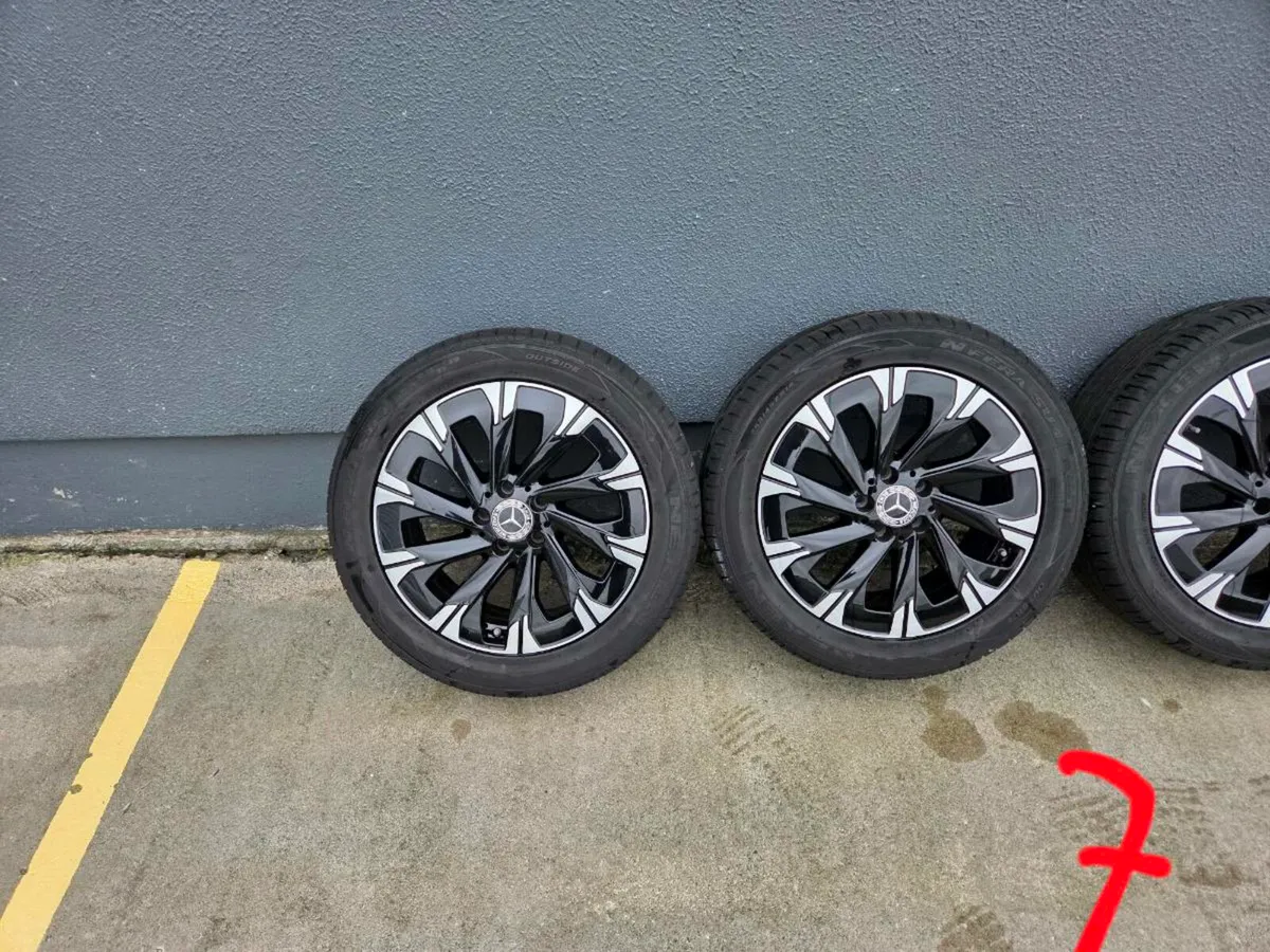 Mercedes Benz Alloys V Class - Image 2