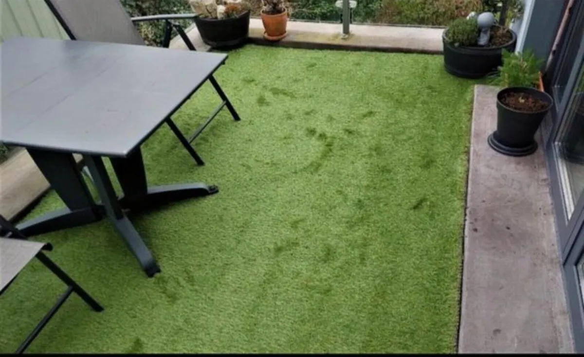 40mm bounce back artificial grass - Image 2