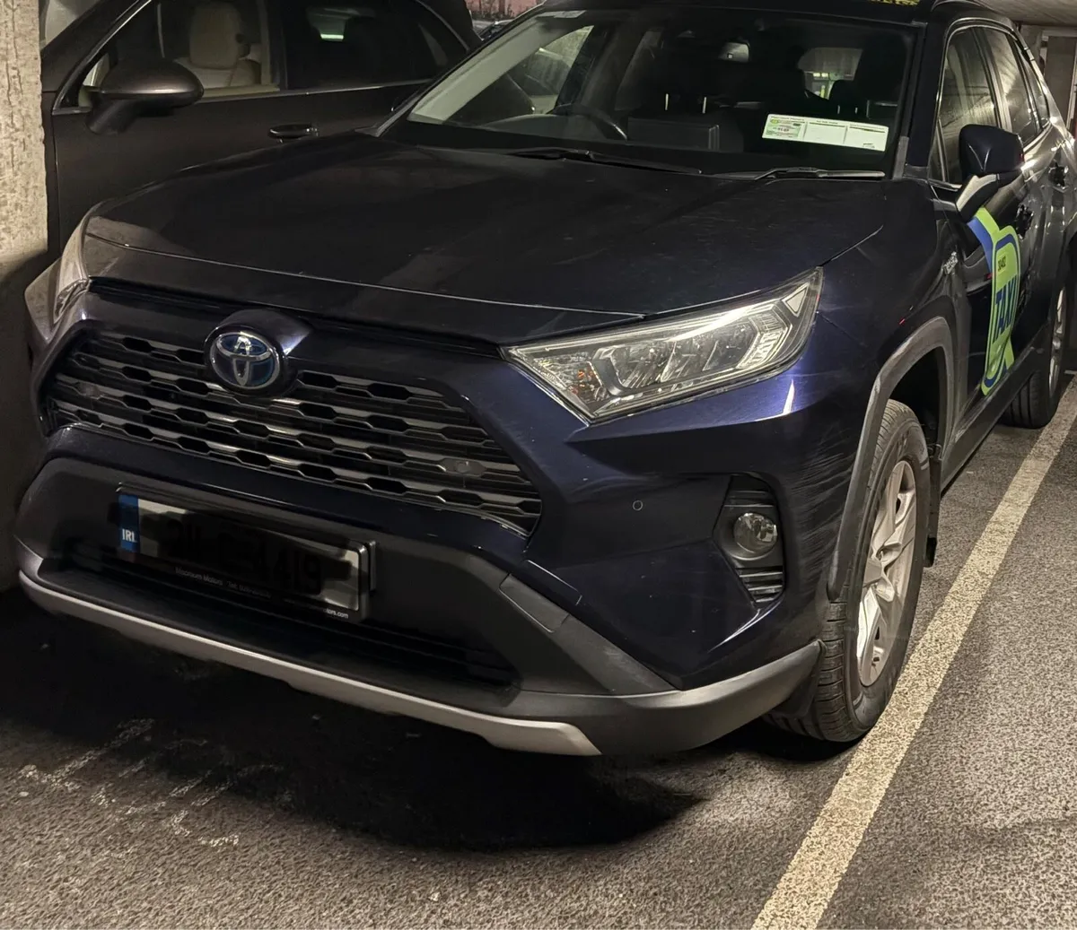 Taxi rent Toyota Rav 4