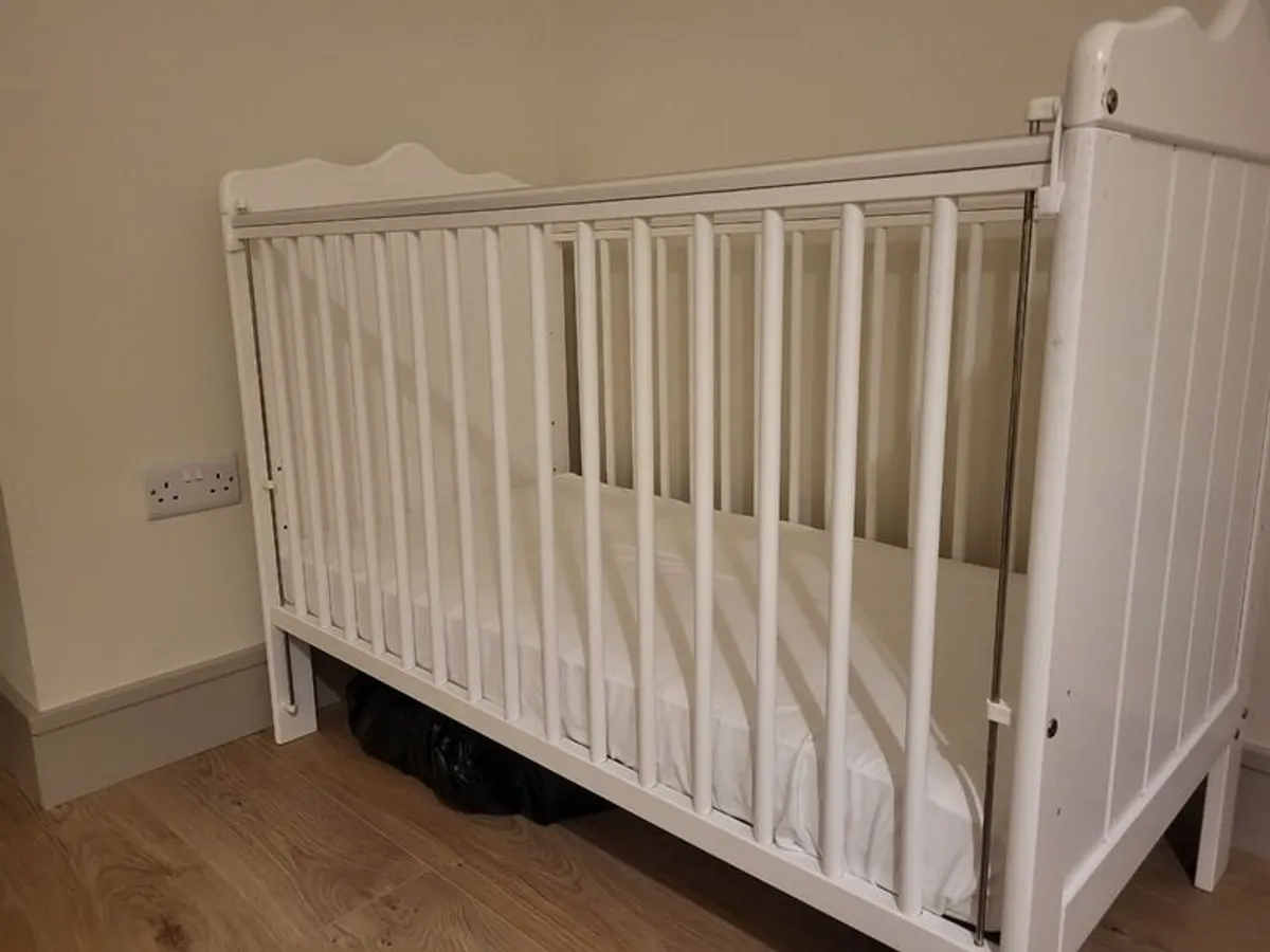 Baby Cot - Image 2