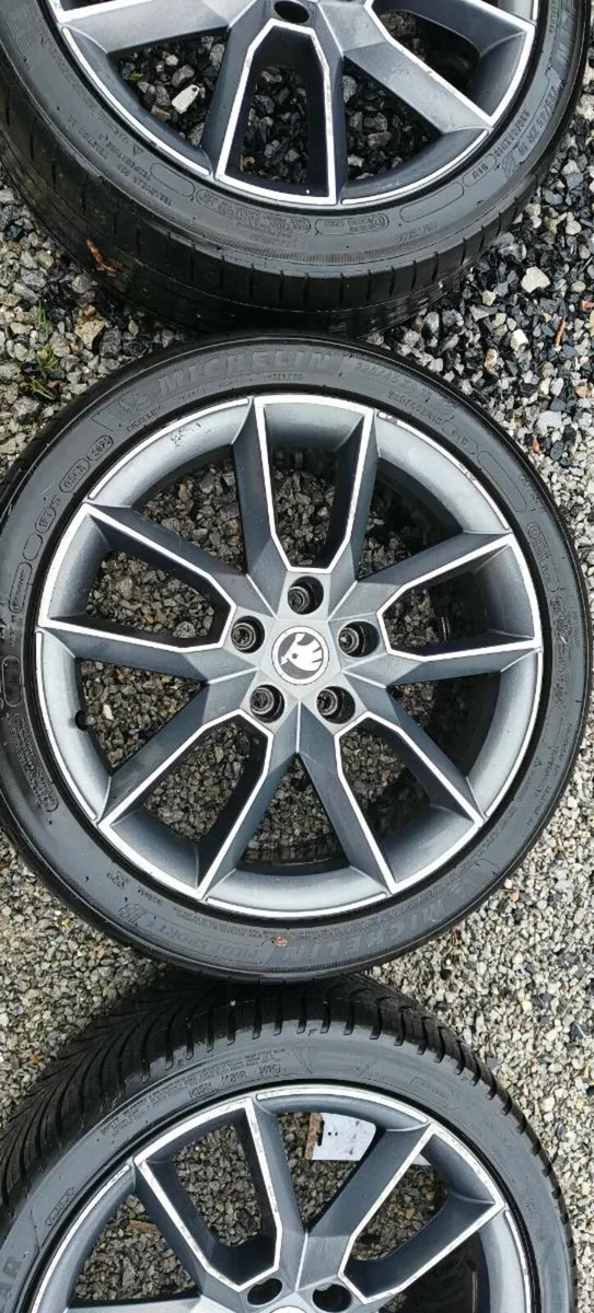 Skoda VRS alloys - Image 2