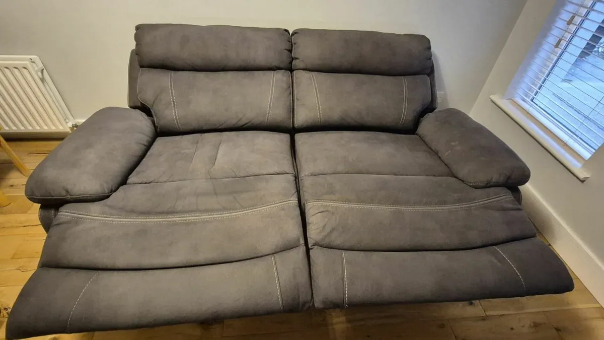 3 Seater/Power Recliner/USB/Grey - Image 4