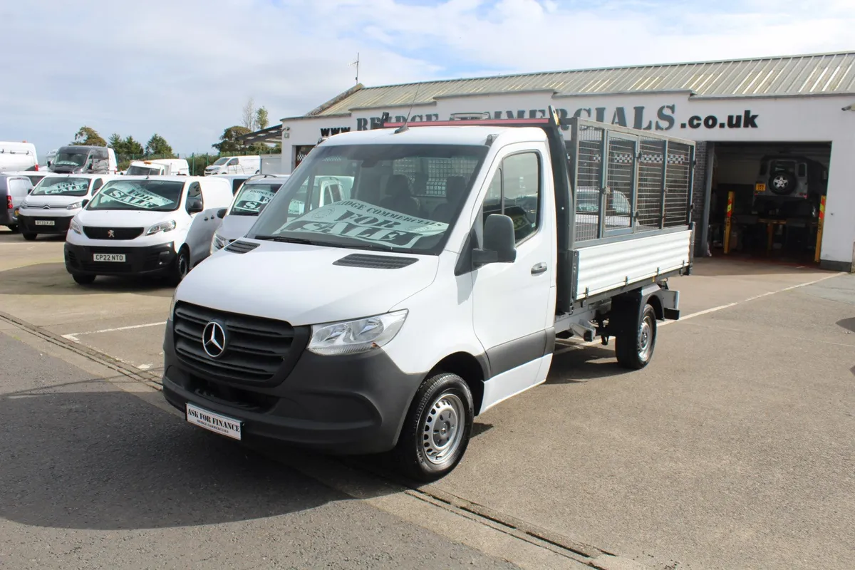 2021 Mercedes-Benz Sprinter 315 Caged Tipper - Image 1