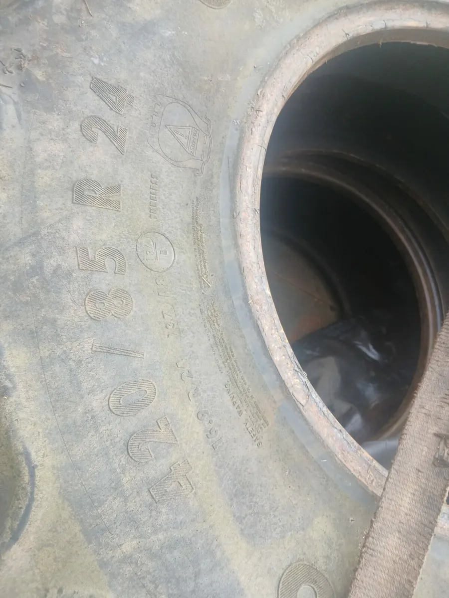 Tractor tyres - Image 4