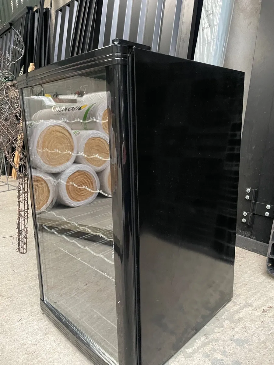 Wine fridge - Image 3