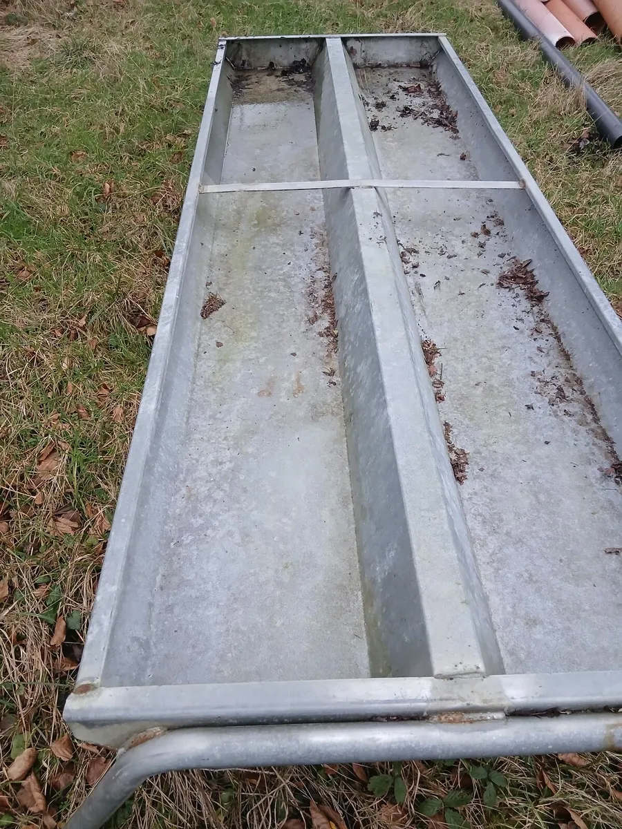 Feeding trough - Image 2