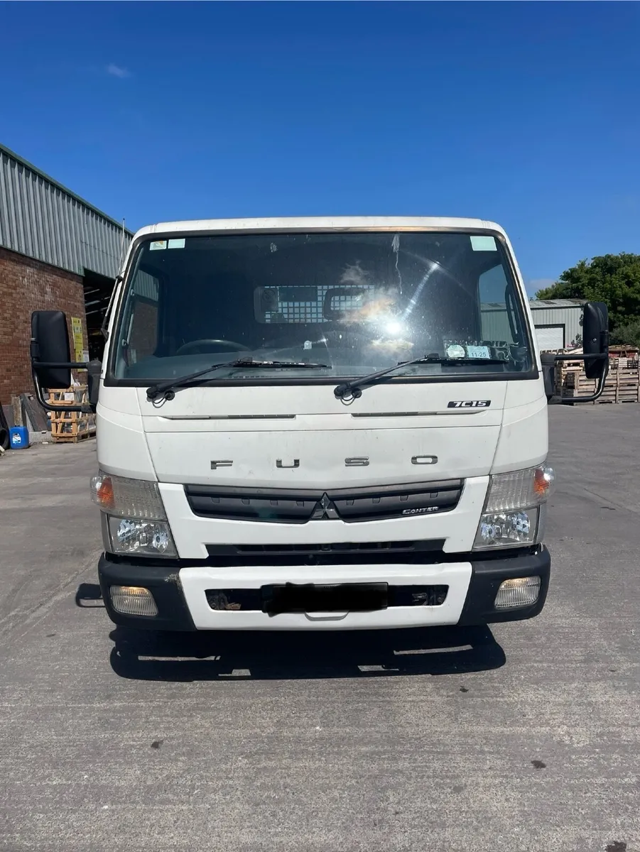 Mitsubishi FUSO 2013 - Image 2