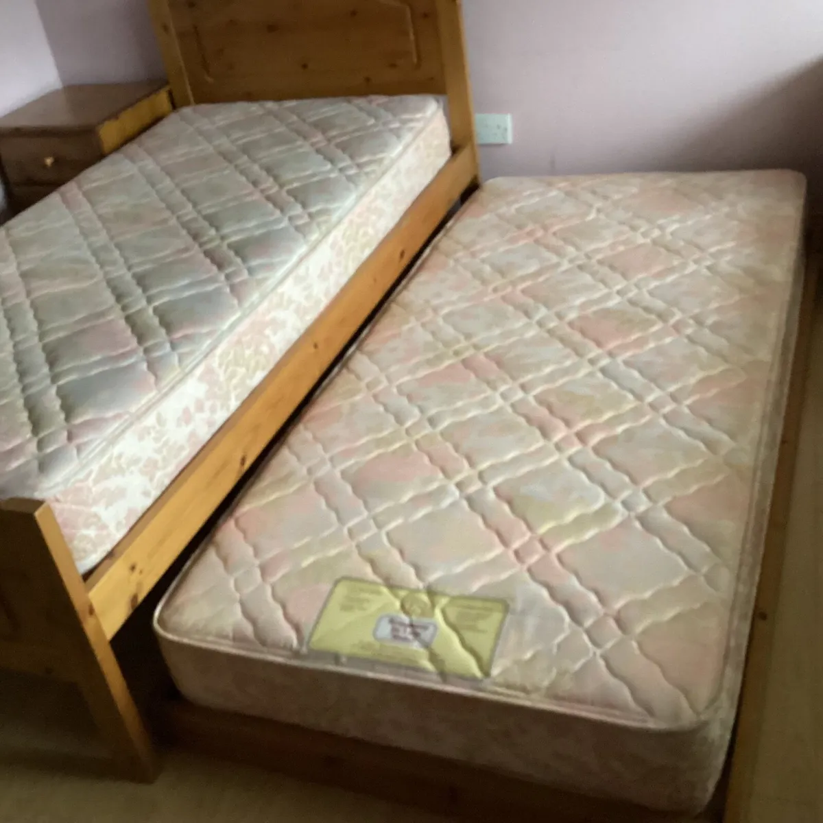 Single / Twin beds - Image 2
