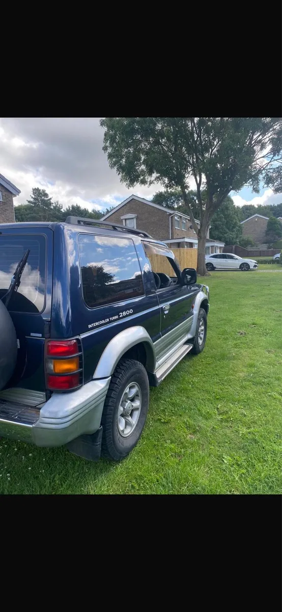 Mitsubishi Pajero SWB - Image 2