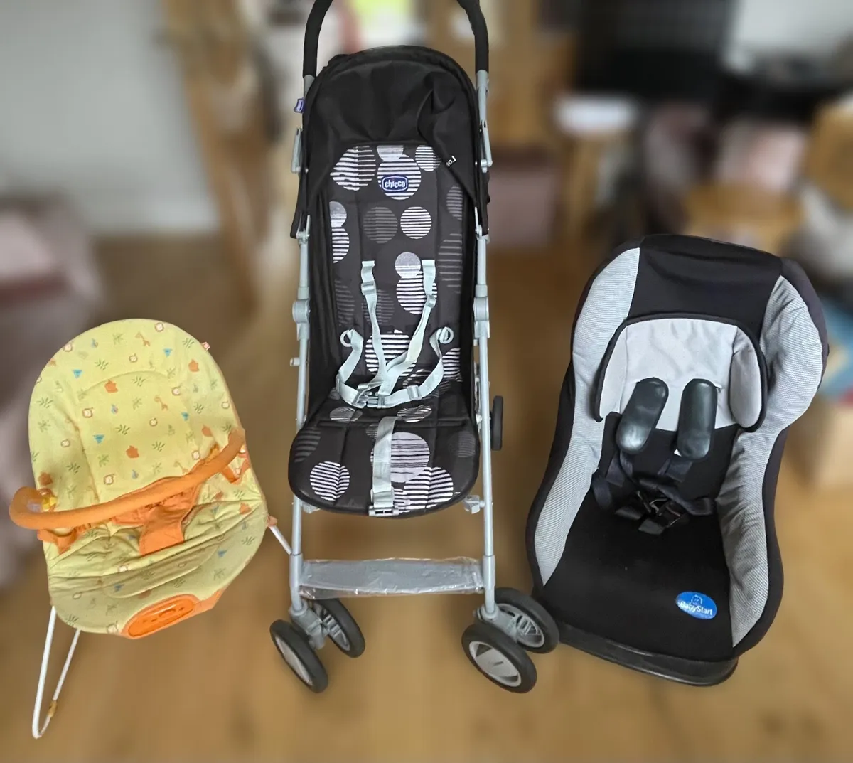 Baby accessories - Image 1