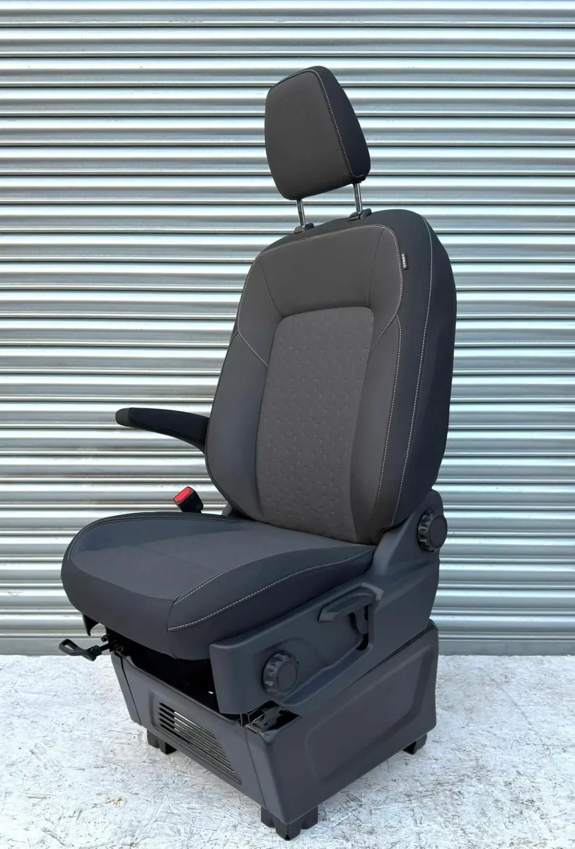 Ford transit custom pasanger seat - Image 4