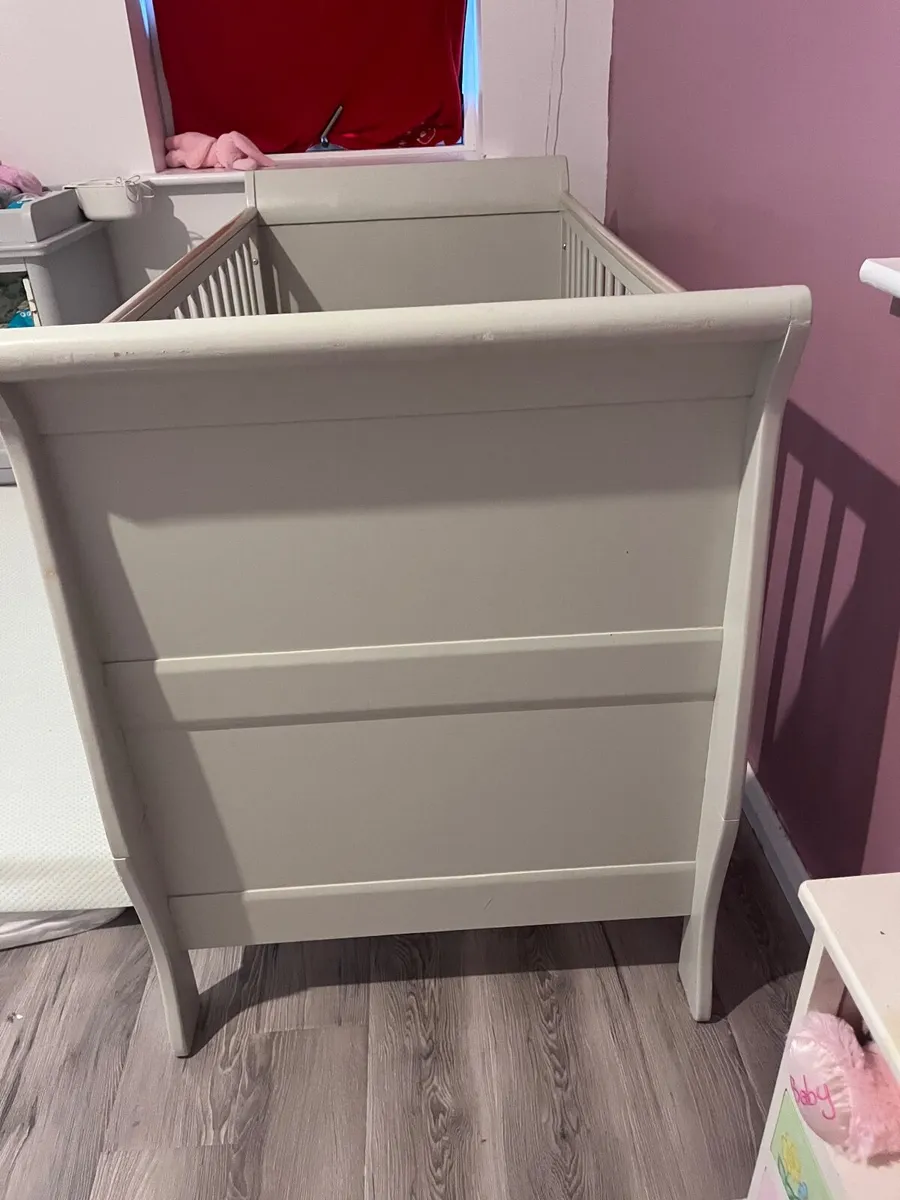 Cot mamas and papas - Image 4