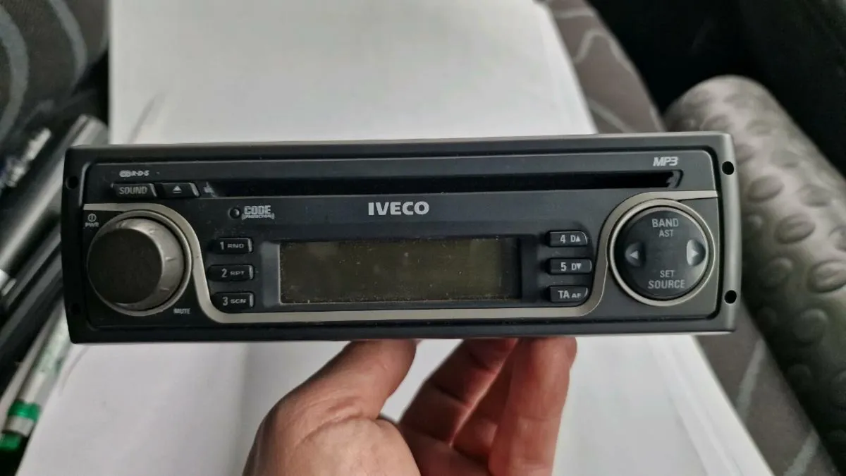 Iveco CD/Radio - Image 1