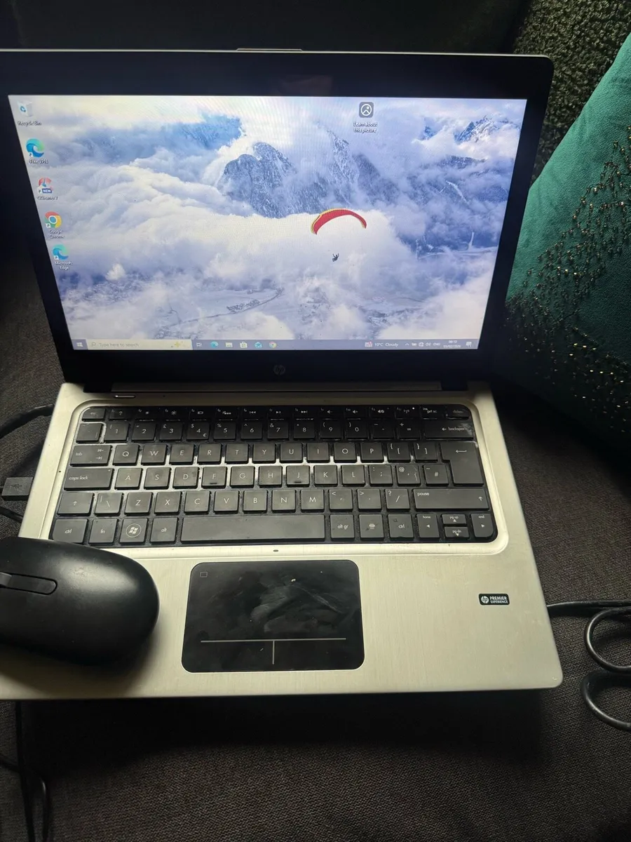 Hp i5 laptop for 70 - Image 1